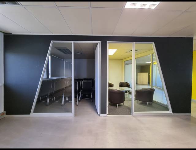 417M² OFFICE TO LET IN CENTURY CITY